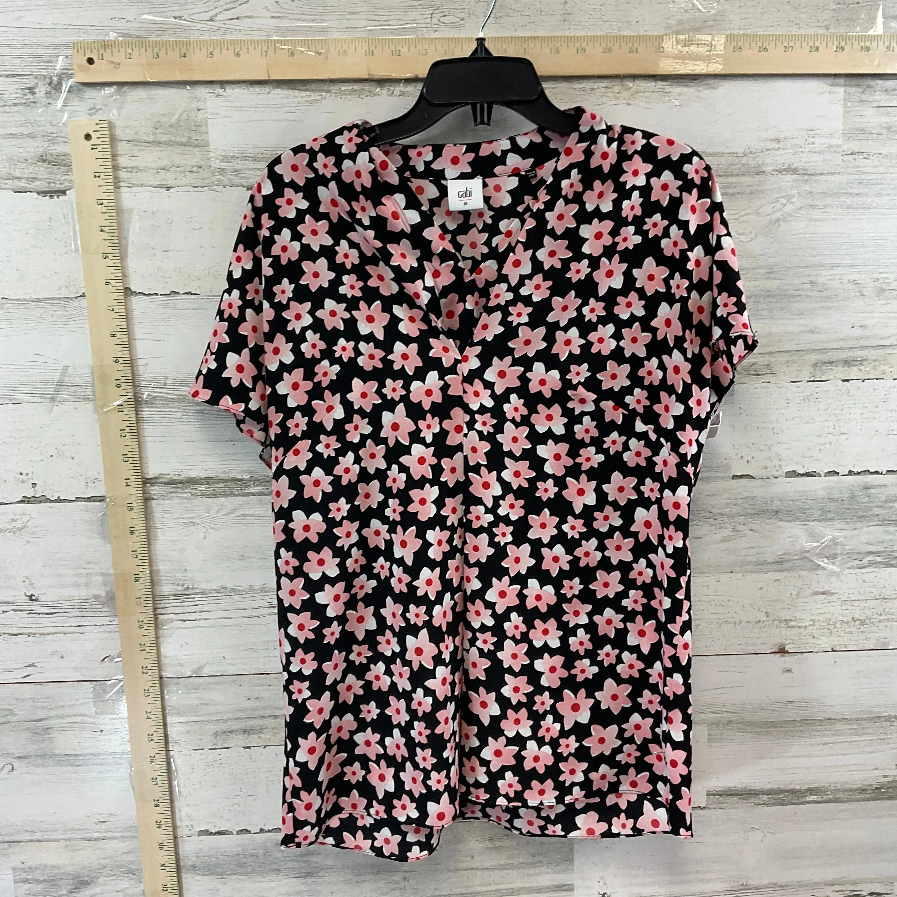 Black & Pink Top Short Sleeve Cabi, Size M