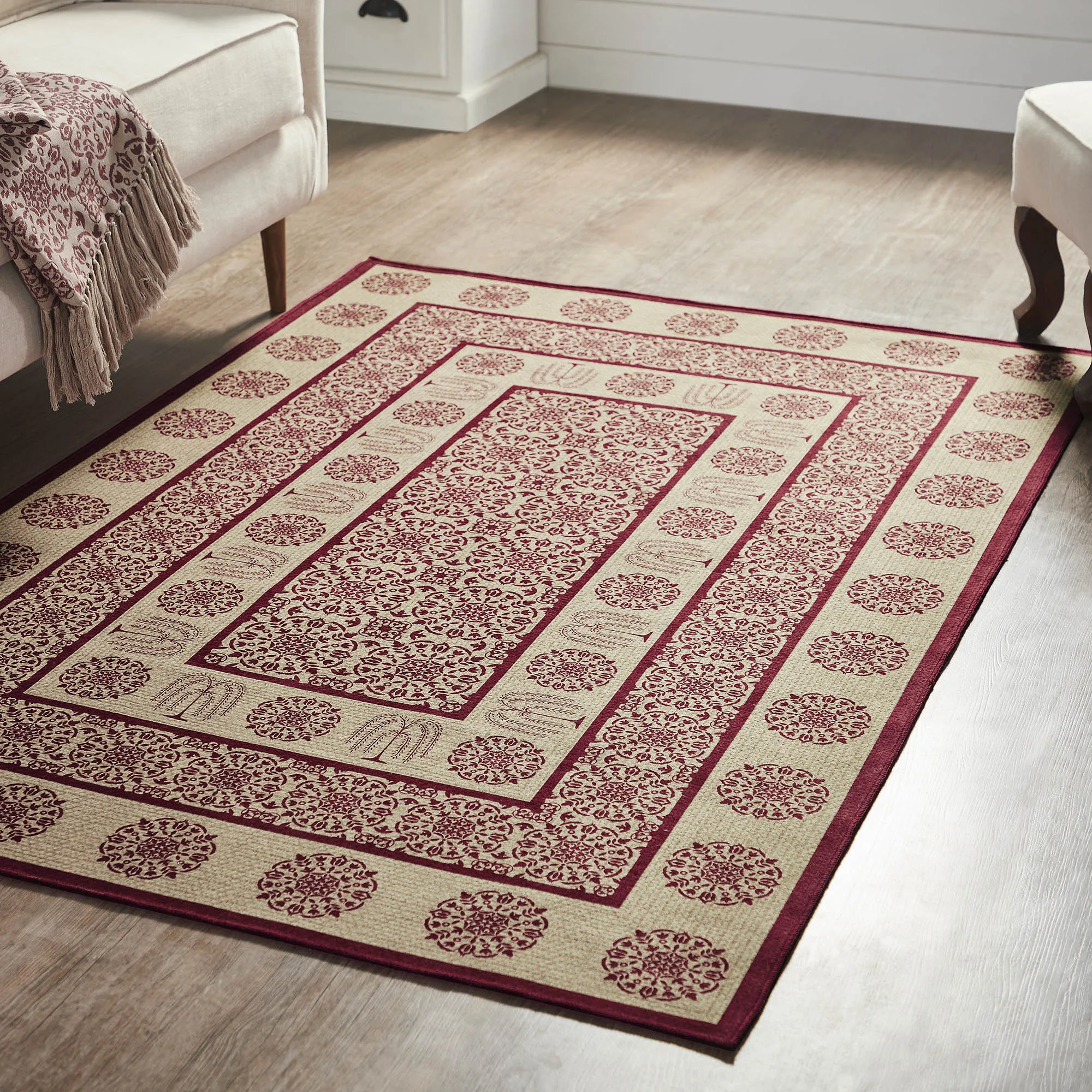 Custom House Burgundy Tan Jacquard Polyester Rug Rect 48x72